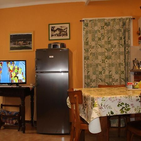 Casa Marconi Casa Vacanze Cesara Esterno foto