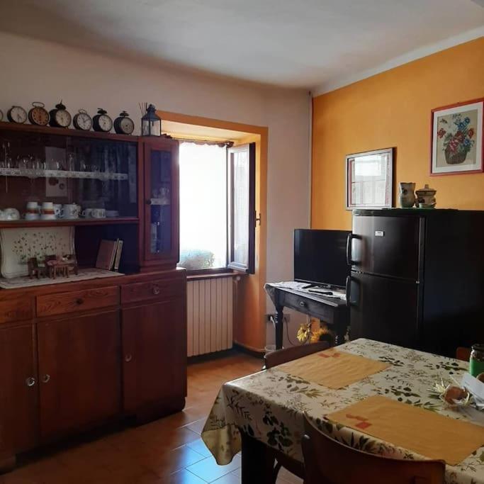 Casa Marconi Casa Vacanze Cesara Esterno foto